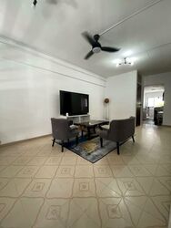 Blk 909 TAMPINES PALMSVILLE (Tampines), HDB 3 Rooms #556215551
